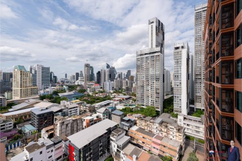 Condominio de 2 dormitorios en Khlong Toei, Bangkok, Tailandia № 123931 - foto 20
