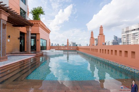 Condominio de 2 dormitorios en Khlong Toei, Bangkok, Tailandia № 123931 - foto 22