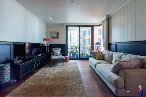 Condo in Khlong Toei, Bangkok, Thailand, 2 bedrooms  № 123931