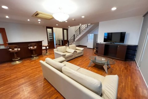 คอนโดมิเนียมในคลองเตย, กรุงเทพฯ, ประเทศไทย, 4 ห้องนอน № 123955