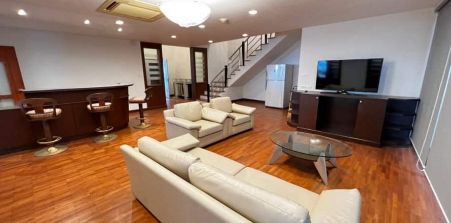 คอนโดมิเนียมในคลองเตย, กรุงเทพฯ, ประเทศไทย, 4 ห้องนอน № 123955