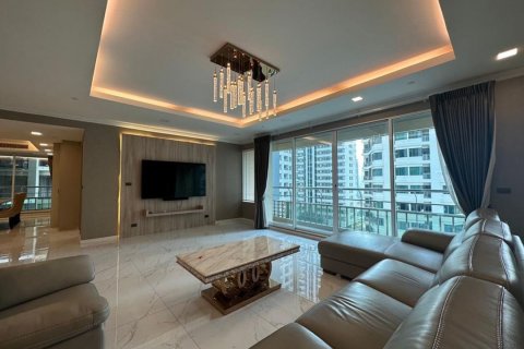 คอนโดมิเนียมในคลองเตย, กรุงเทพฯ, ประเทศไทย, 4 ห้องนอน № 123953