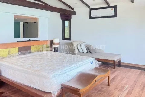 Casa de 3 dormitorios en Phuket, Tailandia № 131902 - foto 10