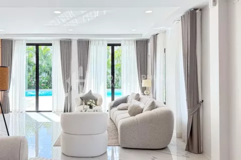 Casa de 3 dormitorios en Phuket, Tailandia № 131972 - foto 4