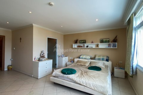Condominio de 3 dormitorios en Bang Lamung, Tailandia № 132214 - foto 21