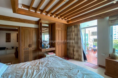 Condominio de 3 dormitorios en Bang Lamung, Tailandia № 132214 - foto 16