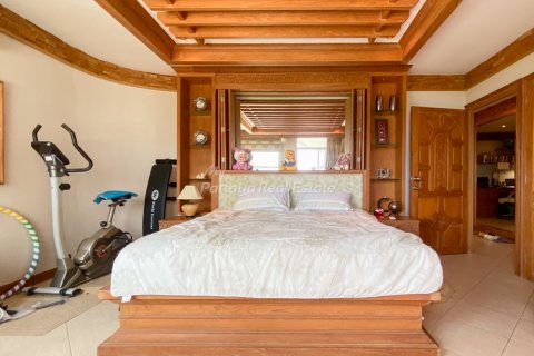 Condominio de 3 dormitorios en Bang Lamung, Tailandia № 132214 - foto 15