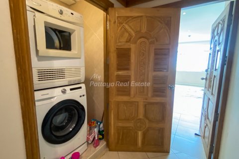 Condominio de 3 dormitorios en Bang Lamung, Tailandia № 132214 - foto 4