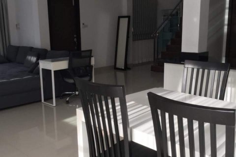 Casa de 4 dormitorios en Pattaya, Tailandia № 101330 - foto 6