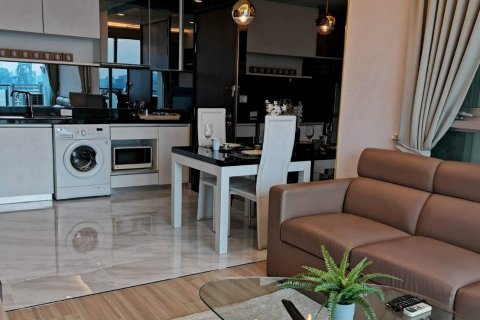 Eigentumswohnung in Bangkok, Thailand, 1 Schlafzimmer № 79468 - Foto 2