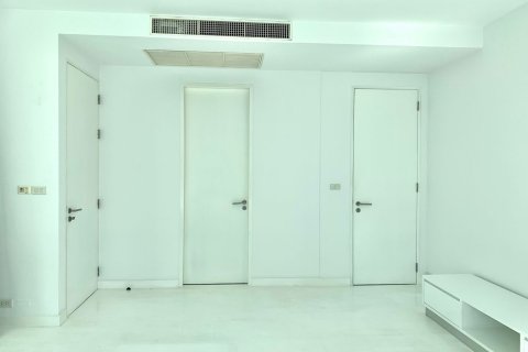 Condominio de 2 dormitorios en Bang Kho Laem, Bangkok, Tailandia № 80840 - foto 11