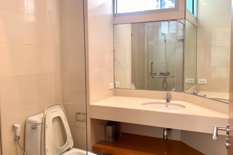 Condominio de 2 dormitorios en Bang Kho Laem, Bangkok, Tailandia № 80840 - foto 18