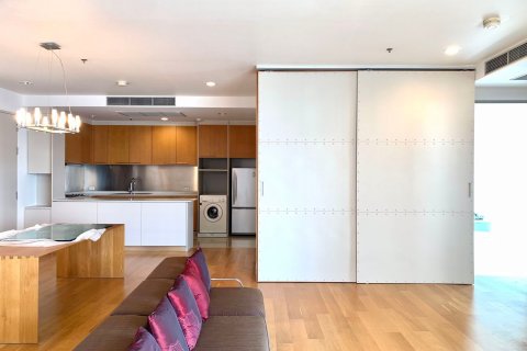 Condominio de 2 dormitorios en Bang Kho Laem, Bangkok, Tailandia № 80840 - foto 3
