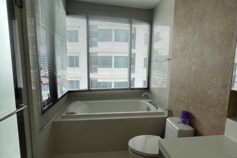 Off-Plan Bright Sukhumvit 24 in Bangkok, Thailand № 36707 - Foto 11