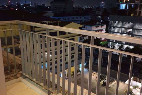Sobre plano Rhythm Sathorn - Narathiwas en Bangkok, Tailandia № 36312 - foto 7