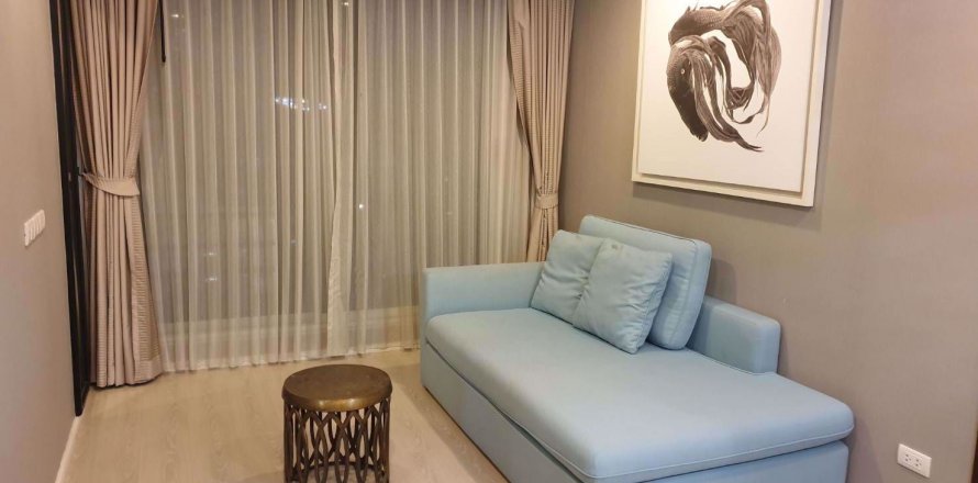 Condominio de 2 dormitorios en Bangkok, Tailandia en Rhythm Sathorn - Narathiwas  № 77316