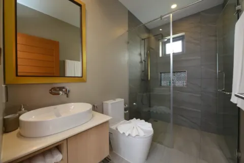 Villa in Phuket, Thailand 3 Schlafzimmer № 133172 - Foto 8