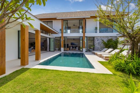 Chalet de 5 dormitorios en Bang Tao, Tailandia № 74284 - foto 14