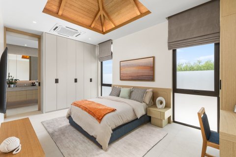 Chalet de 5 dormitorios en Bang Tao, Tailandia № 74284 - foto 20