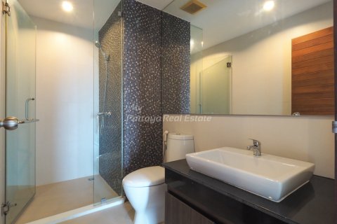 Condominio de 2 dormitorios en Bang Lamung, Tailandia № 106810 - foto 8