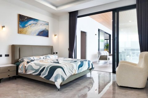 Casa de 3 dormitorios en Bang Lamung, Tailandia № 130039 - foto 17