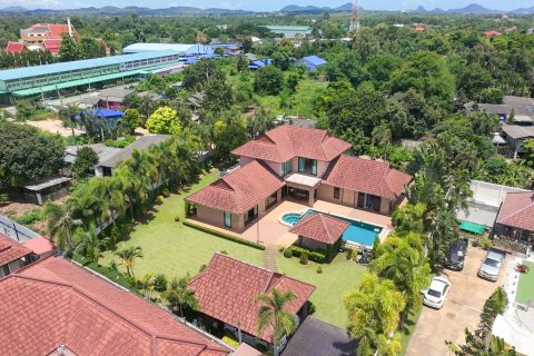 Casa de 3 dormitorios en Bang Lamung, Tailandia № 130040 - foto 4