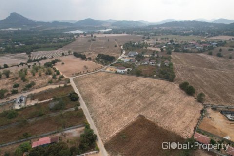 Terreno en Pattaya, Tailandia № 120158