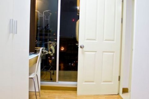 Condominio de 1 dormitorio en Bangkok Yai, Tailandia № 76500 - foto 15