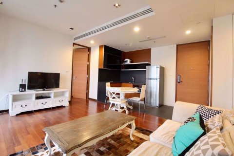 Condominio de 2 dormitorios en Khlong Toei, Bangkok, Tailandia № 76506 - foto 2