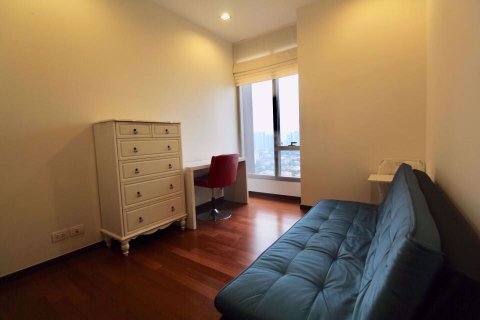 Condominio de 2 dormitorios en Khlong Toei, Bangkok, Tailandia № 76506 - foto 16