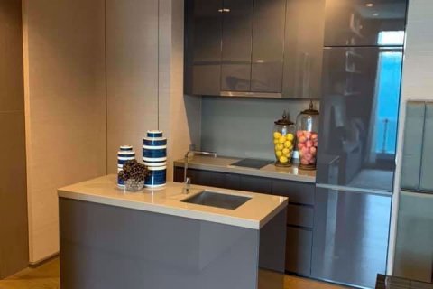Condominio de 2 dormitorios en Bang Rak, Bangkok, Tailandia № 76503 - foto 3