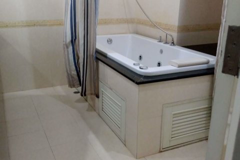 Condominio de 4 dormitorios en Watthana, Bangkok, Tailandia № 76504 - foto 10
