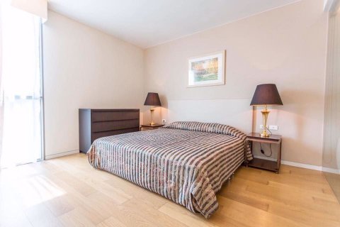Condo à Watthana, Bangkok, Thaïlande, 2 chambres  № 76501 - photo 12