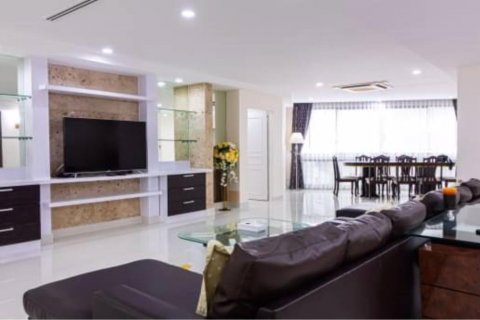 Eigentumswohnung in Khlong Toei, Bangkok, Thailand, 3 Schlafzimmer  № 123647