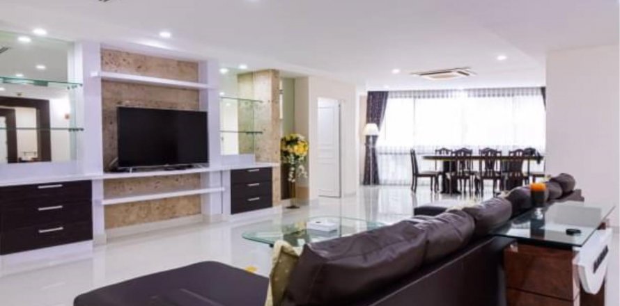 Condominio de 3 dormitorios en Khlong Toei, Bangkok, Tailandia № 123647