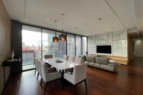 Condominio de 3 dormitorios en Watthana, Bangkok, Tailandia № 123643 - foto 10