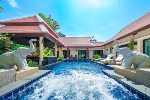 Chalet de 4 dormitorios en Phuket, Tailandia № 110922 - foto 2