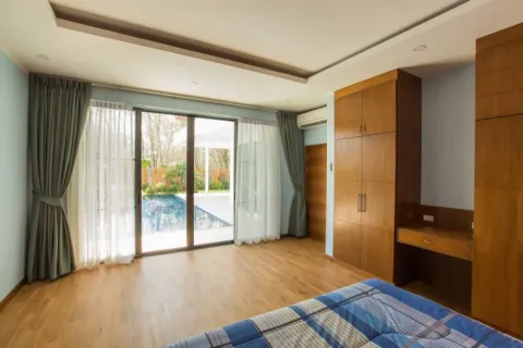 Chalet de 3 dormitorios en Phuket, Tailandia № 107814 - foto 20