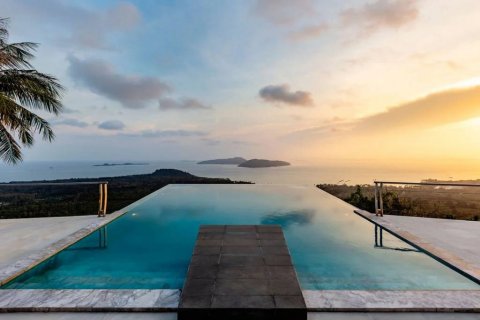 Chalet de 5 dormitorios en Surat Thani, Tailandia № 124597 - foto 4