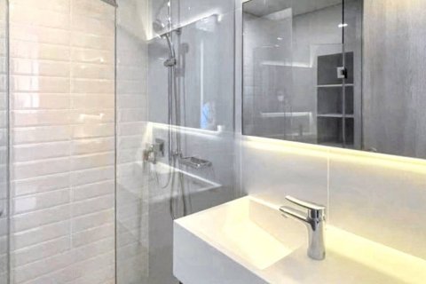 Dúplex de 1 dormitorio en Bangkok, Tailandia № 124599 - foto 6