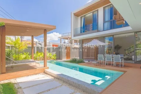 Casa de 3 dormitorios en Bang Tao, Tailandia № 131777 - foto 2