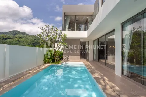 Casa de 4 dormitorios en Kathu, Tailandia № 131773