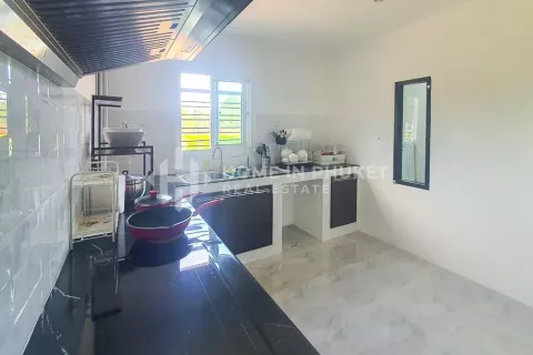 Casa de 4 dormitorios en Nai Yang, Tailandia № 131774 - foto 5