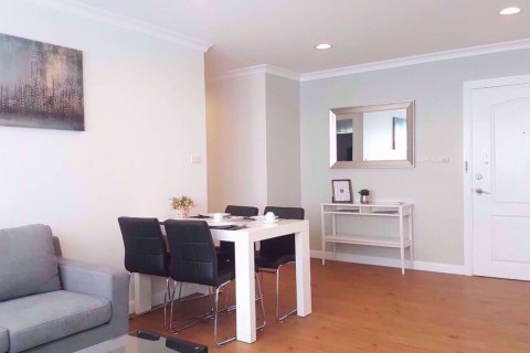 Condominio de 2 dormitorios en Watthana, Bangkok, Tailandia № 79040 - foto 3