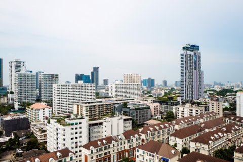 Condominio de 2 dormitorios en Watthana, Bangkok, Tailandia № 79036 - foto 19