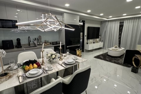 Condominio de 2 dormitorios en Pattaya, Tailandia № 81820 - foto 11