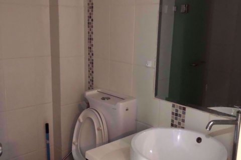 Condominio de 1 dormitorio en Bang Rak, Bangkok, Tailandia № 85378 - foto 7
