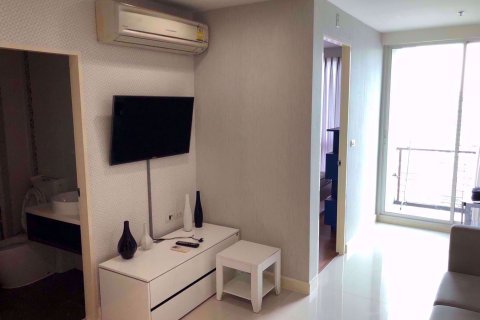 Condominio de 1 dormitorio en Bang Rak, Bangkok, Tailandia № 85378 - foto 3