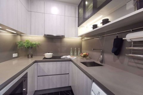 Condominio de 3 dormitorios en Khlong Toei, Bangkok, Tailandia № 85379 - foto 6