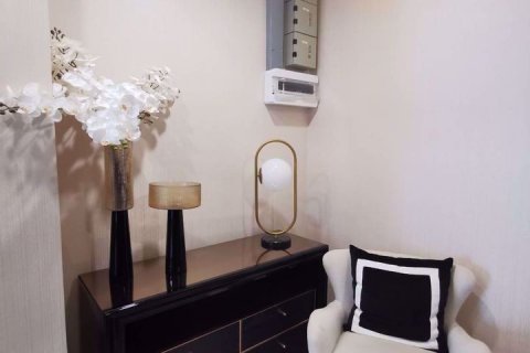 Condominio de 3 dormitorios en Khlong Toei, Bangkok, Tailandia № 85379 - foto 15